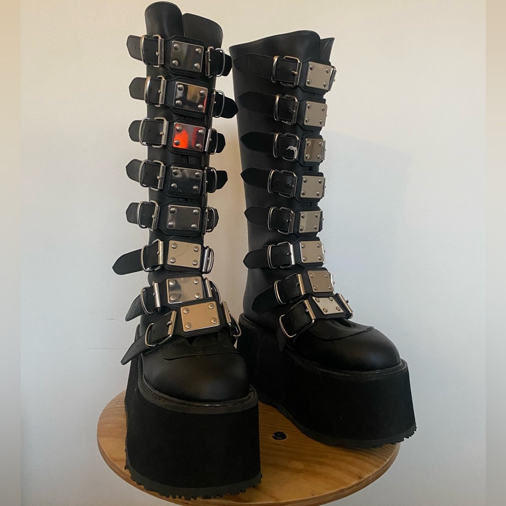 Platform Demonia’s